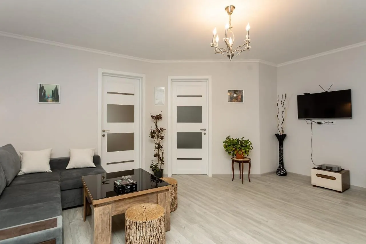 Charming 3Br Apartment In Central Tbilisi Georgia