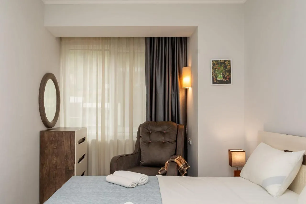 Charming 3Br Apartment In Central Tbilisi