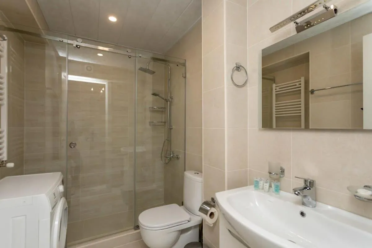 Charming 3Br Apartment In Central Tbilisi